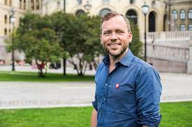 Samtale med audun lysbakken og arild knutsen om ruspolitikk. Sommerpraten Politikk Sv Leder Og Fotballtrener Audun Lysbakken Lader Opp Til Sesongstart For Holmlia Sk Endelig Skal Barna Fa Spille Fotball Igjen