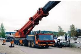 Krupp KMK11000 All Terrain Crane