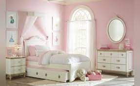 How To Apply Minwax Polyshades Hunker Girls Bedroom Sets Home Decor Bedroom Fancy Bedroom Sets