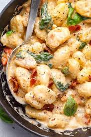 Potato Gnocchi In Bacon Spinach Cream Sauce Gnocchi Recipes Recipes Spinach Cream Sauce