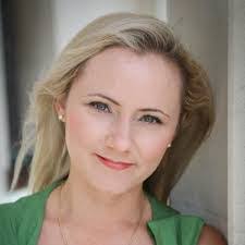 Amanda Sark's Instagram, Twitter & Facebook