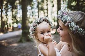 Blumenkranz Mutter Und Tochter Shooting Mummy And Mini Blumenkranz Mutter Tochter Fotografie Blumenkranz Hochzeit