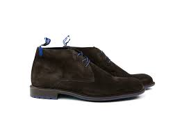 Inmiddels staat de 3e generatie samen met hun medewerkers voor u klaar. Floris Van Bommel Hoge Veter Suede Dark Brown Steenbergen Schoenen Rijssen