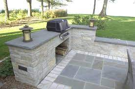 The original contractor is concerned that will cause problems in the future due to freeze/thaw. Bluestone Caps For Retaining Wall Google Search Outdoor Grill Kuche Blaustein Terrasse Terassenideen