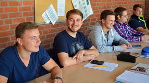 Material und methoden die weideversuche wurden von 2009 bis 2014 am haus riswick, landwirtschaftskammer nrw, ausgeführt. Nrw Jetzt Fur Den Fachschulbesuch Anmelden Gabot De