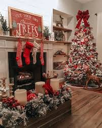 Christmas Decorations Crafts American Christmas Decorations How To Make Christmas Ornament Red Christmas Decor Traditional Christmas Tree Christmas Fireplace