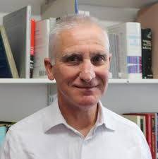 The challenges of hydrogen and metals