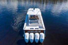 Only gas v12 marine park engine actually. Premiere Der Zwolfender Float Magazin
