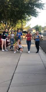 Lucy Hansen (@lucynoel24)