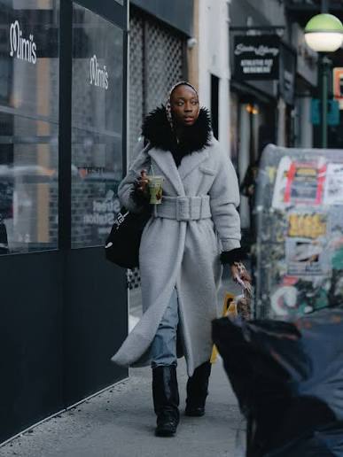 NEW YORK FASHION WEEK DAY ONE BEST STYLE MOMENTS - [Fashion Trends, thrift finds, NYFW, Streetstyle, winter outfits, SoHo NYC, womenswear] NYC Winter Fashion Trends