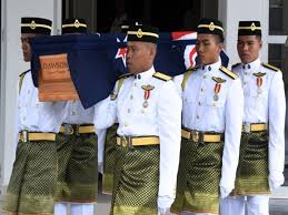 Berikut adalah maklumat pemilihan awal untuk perajurit muda tentera darat siri 187 tahun 2018 yang memaparkan maklumat seperti tarikh dan masa, zon dan lokasi pemilihan setiap zon. 27 Rangka Tentera New Zealand Dihantar Pulang Air Times News Network