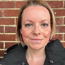 Rosie Chambers's Instagram, Twitter & Facebook