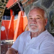 I have been coming to Costa Rica for 40 years now I love this country and  it's people Please remember that most people here live at below the poverty  level Be kind