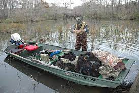 How Much Weight Can A Flat Bottom Boat Hold Flat Bottom Boat World Boat Flat Bottom Boats Jon Boat