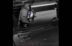 Купить новые и бу мотоциклы из японии, китая, сша и других стран. 2012 Honda Gold Wing Review Honda Gold Wing Price Specs Cycle World