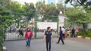 Gambar mewarnai gunung mewarnai gambar gunung berapi yang sedang meletus mengeluarkan awan panas. Diserbu Ribuan Pengunjung Pintu Parkir Irti Monas Ditutup Tribun Jakarta