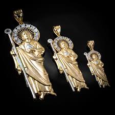 One of the twelve apostles, he is known as the saint of the impossible. Yellow Gold St Jude Cz Pendant S M L