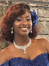 She's off to prom!🙏🏼❤️