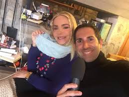 Born in rome, elmi attended the faculty of letter at the university, then in 1968 she was employed by rai tv as an announcer. La Vita In Diretta Da Tarvisio Con Maria Giovanna Elmi Facebook