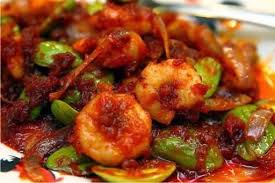 Setelah semua bahan siap, sekarang masuk ke langkah selanjutnya yakni cara pembuatan. Resep Sambal Goreng Udang Pete Mudah Dan Enak Udang Dengan Balutan Sambal Goreng Terasi Yang Kental D Resep Masakan Resep Masakan Malaysia Masakan Malaysia