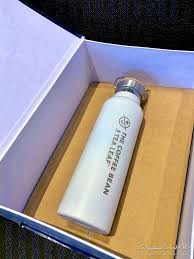 The coffee bean & tea leaf has also launched their holiday drink, the dark chocolate chai latte. Cbtl 2020 Starter Kit Coffee Bean Tea Leaf Gifting Grateful Campaign