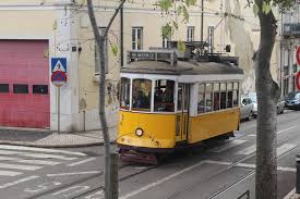Ga een dagje naar sprookjesachtig sintra Openbaar Vervoer In Lissabon Tips Van Locals Voor Lissabon Tix Nl