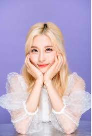 첫 방송일은 2015년 5월 28일이고, 2018년 2월 부터 12월까지 유튜브에서 약 10개월 동안 80만 명의 구독자를 모으며 100만 구독자를 달성했다. 255ë§Œ êµ¬ë…ìž ë³´ìœ  ìœ íŠœë²„ ì–'íŒ¡ ë¶€ì‚°ì‹œ í™ë³´ëŒ€ì‚¬ë¡œ ë›´ë‹¤ ì—°í•©ë‰´ìŠ¤