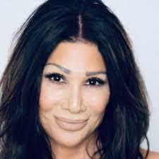 Renee Everett's Instagram, Twitter & Facebook