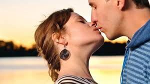 How To Kiss Your Boyfriend Enkirelations Here we will discuss on the various ways you can kiss him.there are several factors which revolve around kissing. how to kiss your boyfriend enkirelations