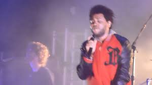 The Weeknd D D Same Old Song Primavera Sound Porto 9 Junho 2012 Youtube The weeknd might have graduated from the anonymous aesthetic that helped him gain his core fanbase, but he still makes a point to play with the process consisted of making a rough mold of the weeknd's distorted face.