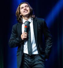 Dessa vez eu tentei fazer video de outro comediante kkkkkvideo original: Whindersson Nunes Comedian Fightbookmma