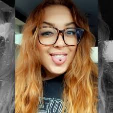 Mika Wright (@mika2wright)