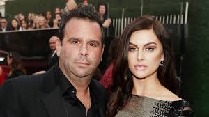 Ex wife kent christmas divorce : Who Is Lala Kent S Vpr Man Inside Life With Fiance