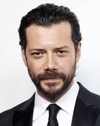 23 de febrero de 1975), conocido como álvaro morte, es un actor español, conocido principalmente por sus papeles en series de televisión. Alvaro Morte The Wheel Of Time Wiki Fandom