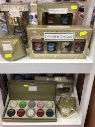 Yankee Candle Of Runcorn Christmas Yankee Candle Gift Sets Now In Stock The Tea Light Palette And The Small Jar And Shade Set Have Been The Best Sellers So Far Facebook