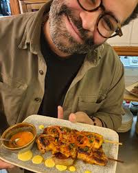 SACRIPANTE 🔥 @maestadellaformica Blaufrankish 100% Vino complesso ma  elegante, poco alcol, qualche durezza data da un tannino presente ma ben  maturo, salato e con bella acidità. #vinlovers #picofthenight instawine #  fufluns #cortonagram #