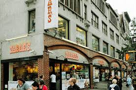 Zabar — may refer to:* zabar, a village in hungary * zabar s, a food emporium in manhattan * donji zabar … Zabar S All In The Family Ilovetheupperwestside Com