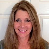 Kim Pickett's Instagram, Twitter & Facebook