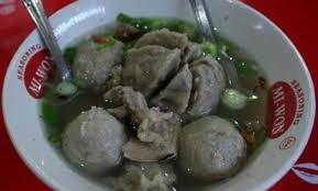 Jika pada beberapa waktu yang lalu tim zonamakan.com membuat daftar rekomendasi tempat nongkrong di purwokerto, nah kali ini kita akan membuat rekomendasi tempat makannya. 4 Bakso Paling Enak Di Purwokerto Pekih Bogem Super Jumbo Beranak Tempat Daftar Rekomendasi Alamat Penjual Jejakpiknik Com