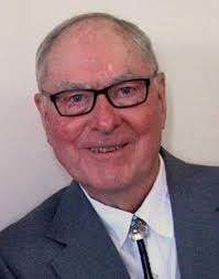 Barb Moore Cowles and younger brother Richard. Barb was librarian at BRCS  many years. They grew up