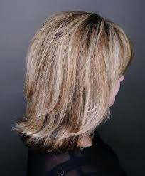 20 Medium Hairstyles For Women Over 45 Haircuts Hairstyles Mediumhair Modernhairstylesforwomen Hair Styles Womens Hairstyles Medium Hair Styles