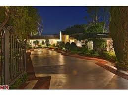 1174 Hillcrest Road Beverly Hills Elvis Presley Home North Hillcrest Road Beverly Hills C Celebrity Houses Beverly Hills Houses Celebrity Homes For Sale