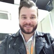 Eric Abarca's Instagram, Twitter & Facebook