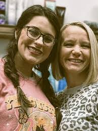 Stacy Keith's Instagram, Twitter & Facebook