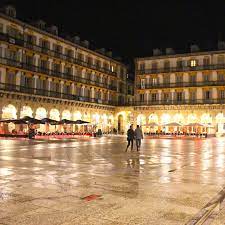 An den zahlreichen trinkwasserbrunnen auf dem markt kann man sich erfrischen und einen schluck wasser zu sich nehmen. Reisetipp Spanien Die Altstadt Von San Sebastian