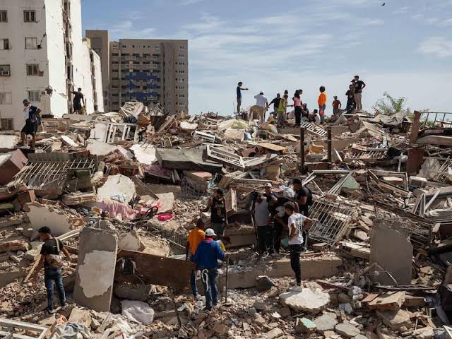 Aumenta a 1.719 la cifra de muertos por los terremotos en Venezuela y se  registran más de 5 mil heridos - La Tercera