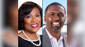 Family celebrates cousins born hours apart in neighboring rooms at hospital