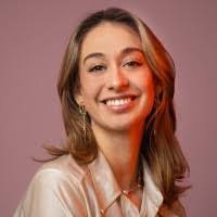 Natalia Canas's Instagram, Twitter & Facebook