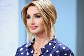 Join facebook to connect with oksana marchenko and others you may know. Nesmotrya Na Skandal V Seti Zhena Medvedchuka Oksana Marchenko Primet Uchastie V Tancah So Zvezdami Video
