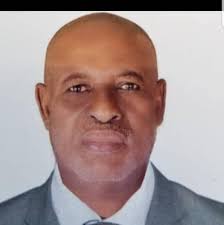 Joyeux anniversaire à Frantz Moïse, dit Fanfan ! En ce 26 mars, nous  célébrons un homme de plume et de voix, un passionné de l'information et un  pilier du journalisme à Radio